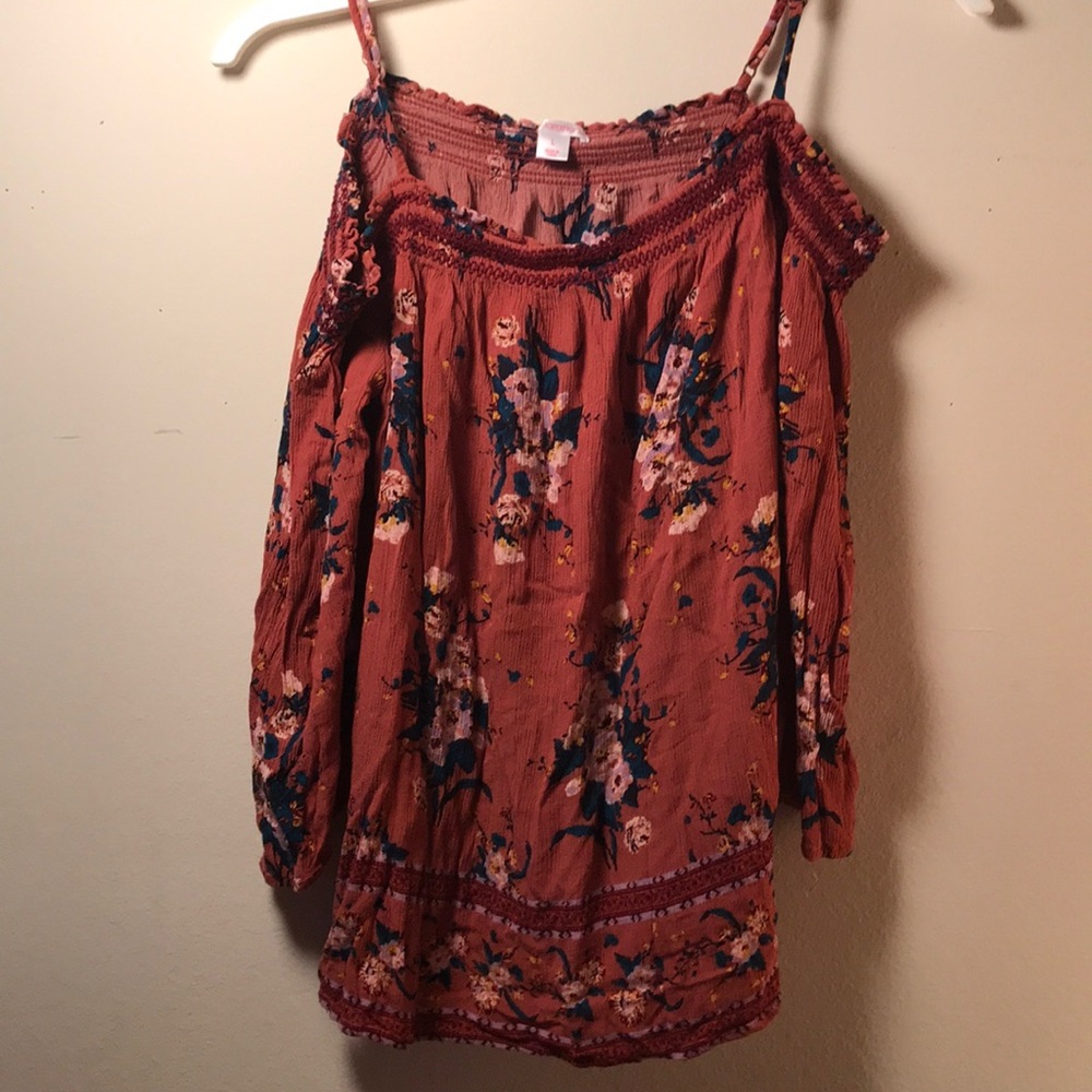 Xhilaration Floral Top